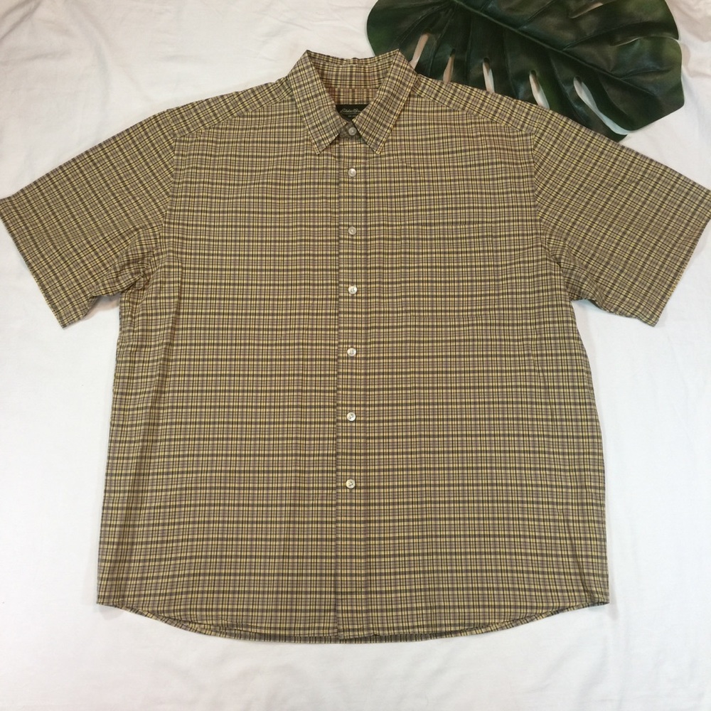EDDIE BAUER | short sleeve plaid button down shirt